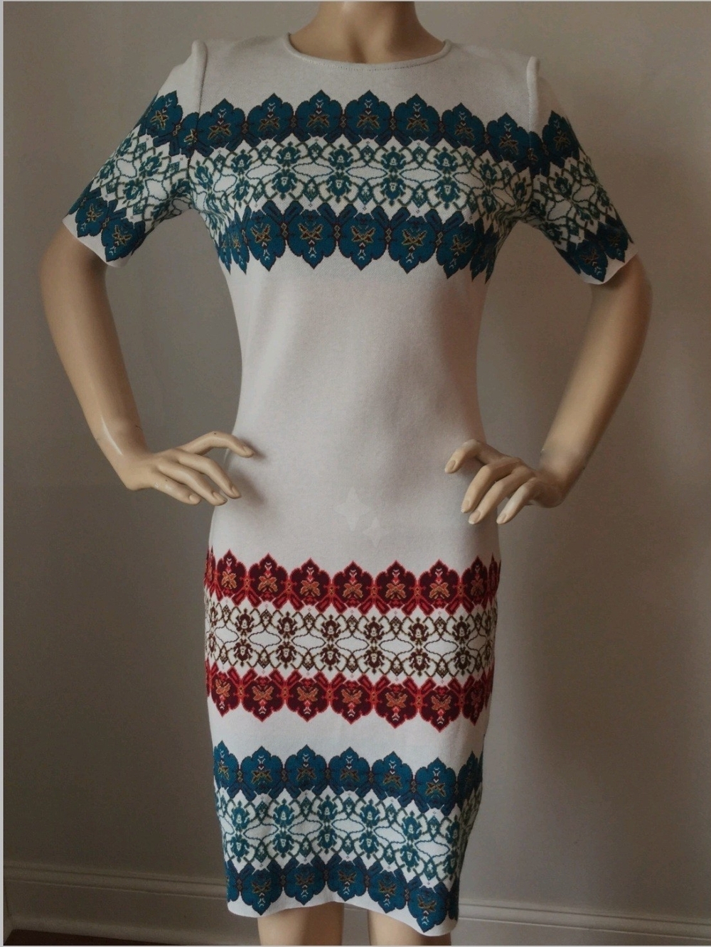 Vintage St.John Knit Short Sleeve Patterned Dress Size 10.